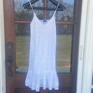 House of‎ Harlow white eyelet dress. Size Small